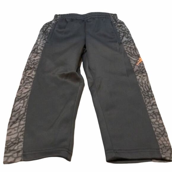 Michael Jordan Nike Sweatpants 4 Pairs Gray Black 2T - Picture 4 of 15